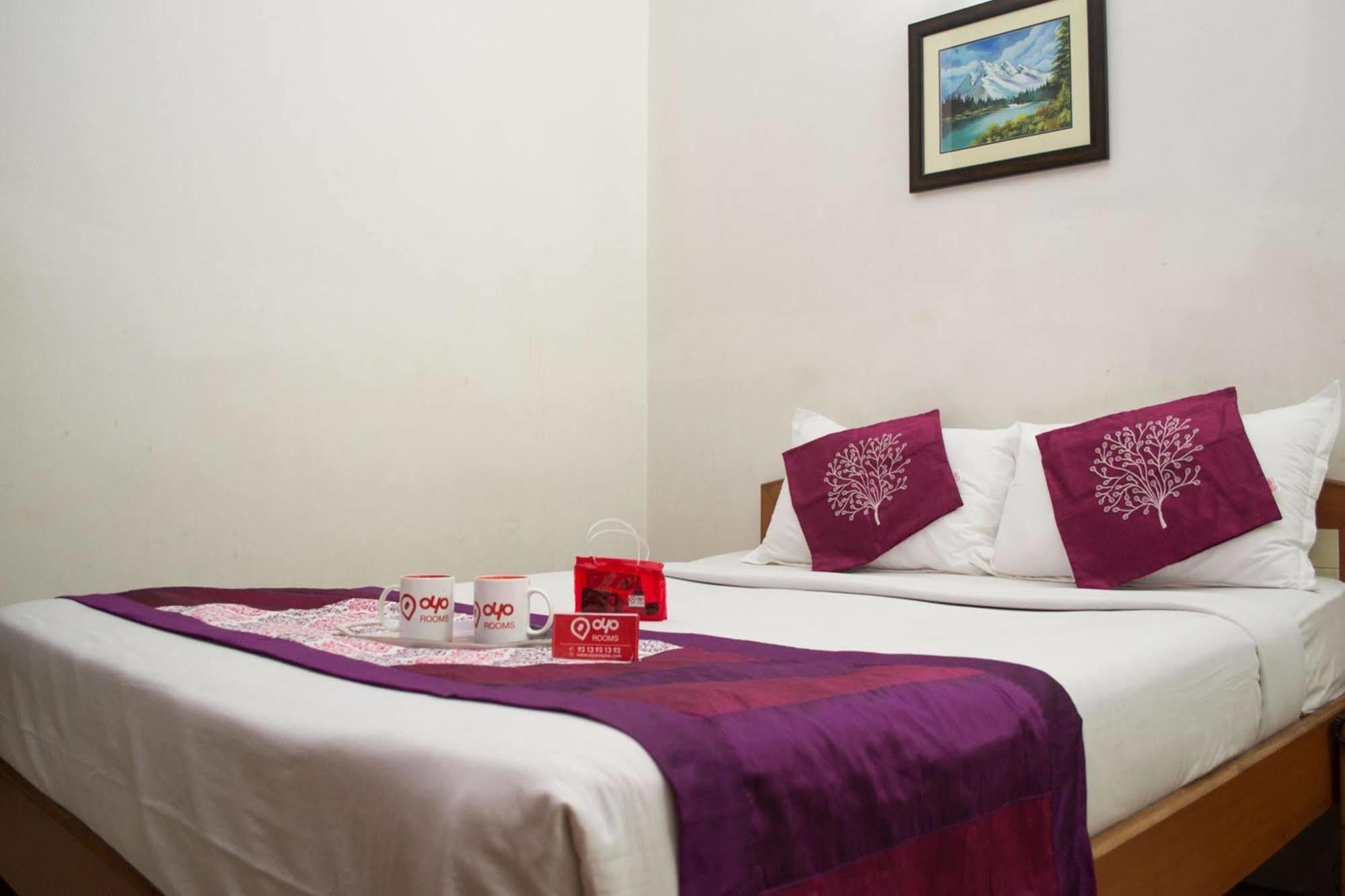 Oyo 1359 Hotel Best Inn Bhubaneswar Exterior foto