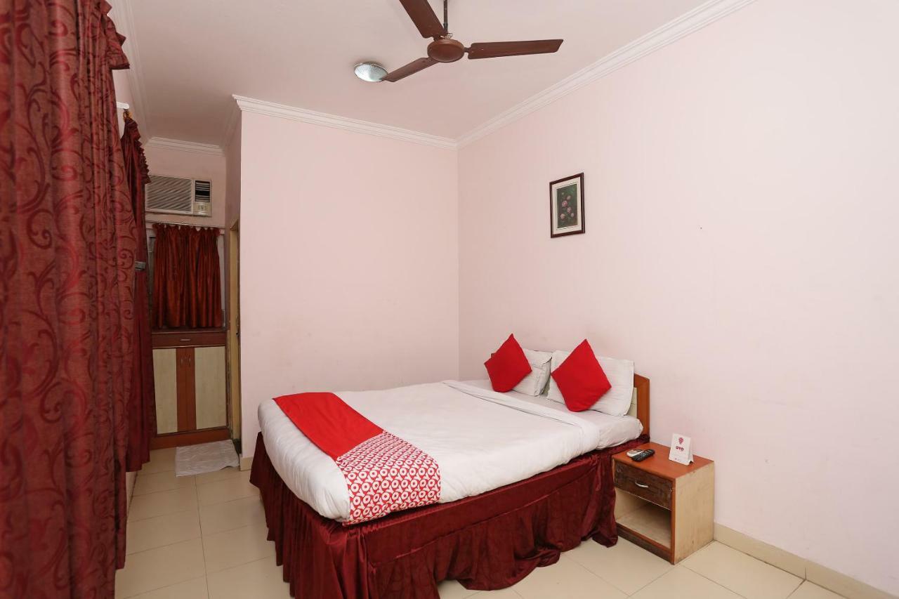 Oyo 1359 Hotel Best Inn Bhubaneswar Exterior foto